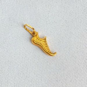 Vintage Solid Gold Arabian Slipper Charm